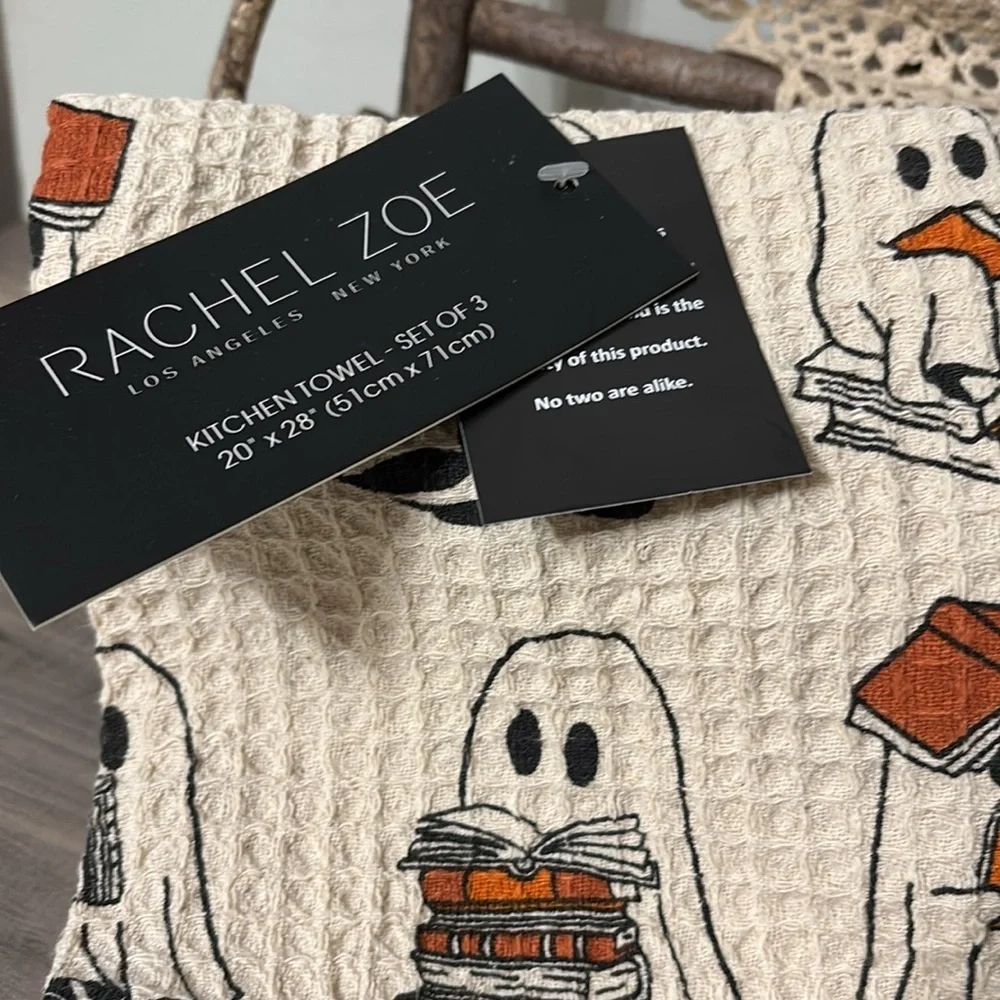 1 SET LEFT! NWT RACHEL ZOE GHOST READING BOOK KITCHEN TOWELS SET OF 3  NWT